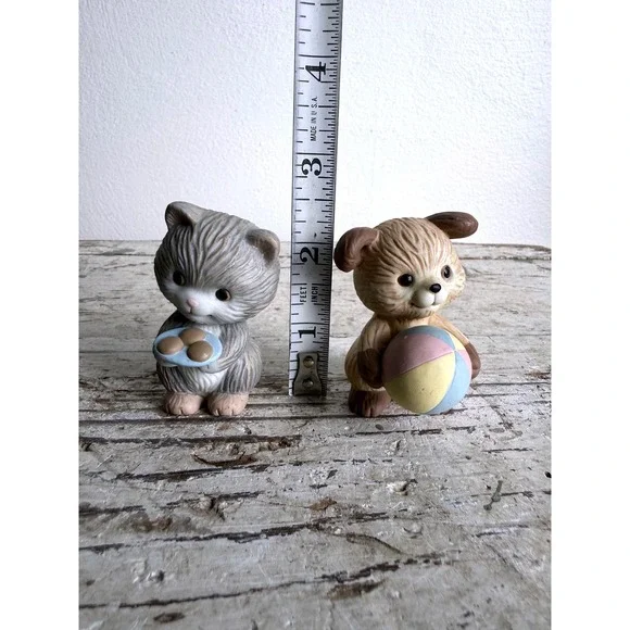 Vintage 1992 Avon Cat and Dog Porcelain Figurines Set Collectibles - Picture 6 of 6